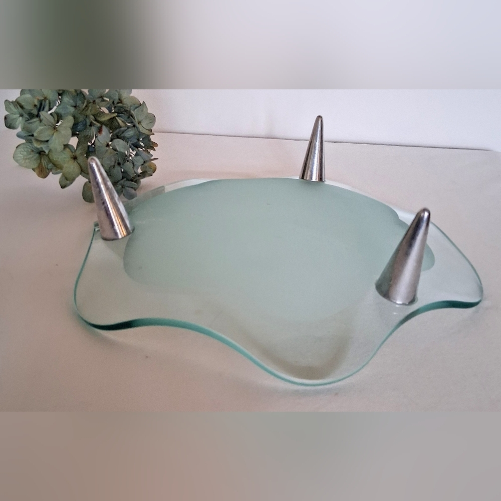 1960s Wavy Glass Display or Serving Tray - 3 Chrome Feet - Mid Century Modern - Picture 3 of 9